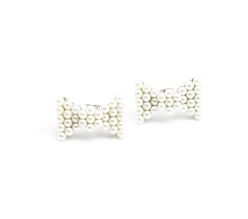 Boucles-dOreilles-Noeud-Papillon-Orne-de-Mini-Perles-Ecru