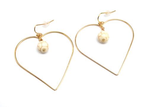 Boucles-dOreilles-Pendantes-Coeur-Ouvert-Metal-Dore-avec-Pierre-Ronde-Effet-Marbre-Ecru