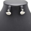 Boucles-dOreilles-Cygne-Metal-Argente-et-Strass