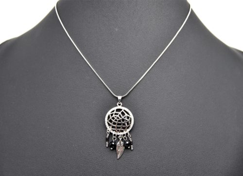 Collier-Pendentif-Petit-Dreamcatcher-Attrape-Reves-Contour-Strass-avec-Perles-et-Plumes-Metal-Argente