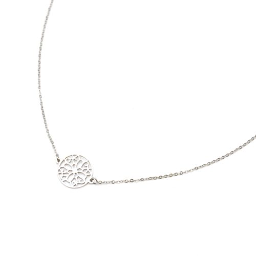 Collier-Fine-Chaine-et-Pendentif-Cercle-Ajoure-Acier-Argente