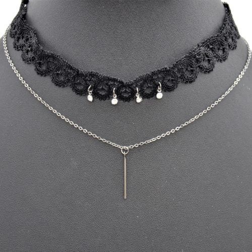 Collier-Choker-Ras-du-Cou-Bande-Dentelle-et-Strass-avec-Chaine-Pendentif-Barre-Metal-Gris