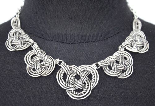 Collier-Plastron-Noeud-Marin-Metal-Vieilli-Argente-Vintage