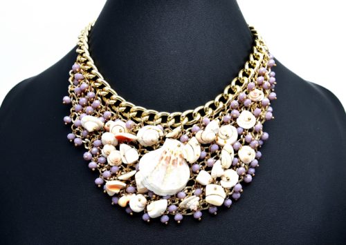 Collier-Plastron-Multi-Perles-Facettes-Violettes-et-Coquillages