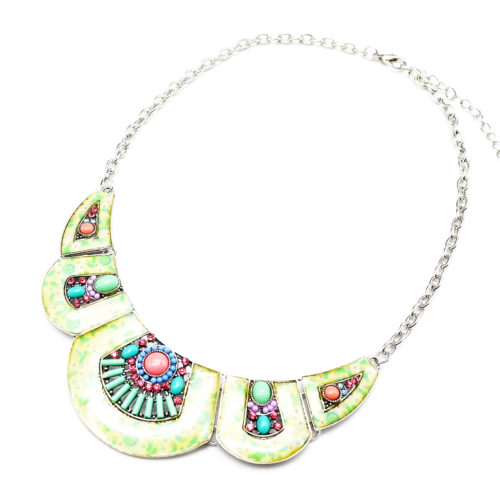 Collier-Plastron-Arrondi-Motif-Fleurs-avec-Pierres-et-Strass-Vert