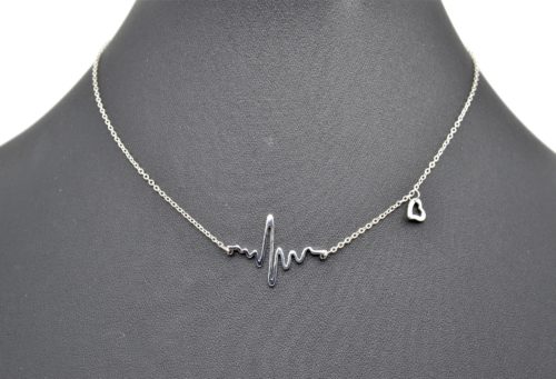 Collier-Fine-Chaine-et-Pendentif-Hearbeat-Pulsations-et-Mini-Coeur-Metal-Argente