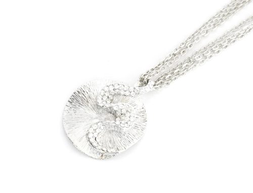 Sautoir-Collier-Multi-Chaines-Pendentif-Coquille-Strass-et-Relief-Metal-Argente