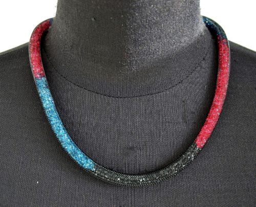 Collier-Aimante-Stardust-Tube-Resille-avec-Cristaux-Multicolore