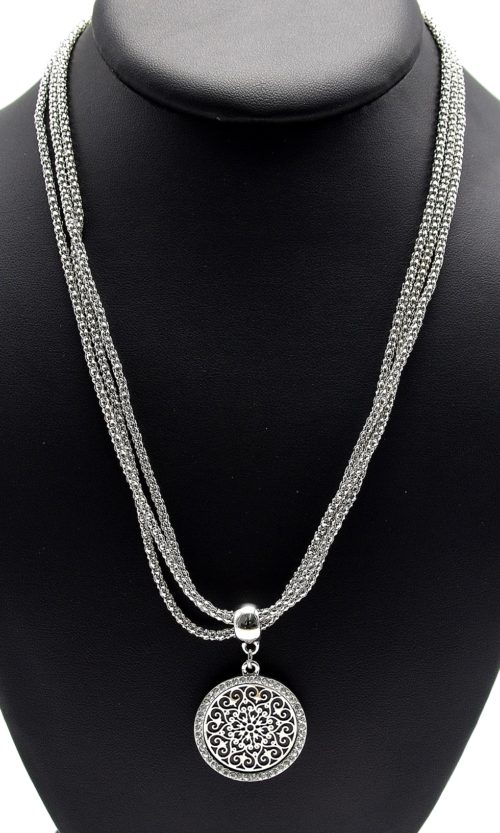 Collier-Triple-Chaine-Metal-Pendentif-Arabesque-Contour-Strass-Metal-Argente