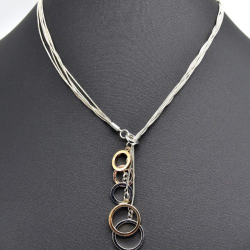 Collier-Multi-Chaines-et-Pendentif-Charms-Cercles-Tricolore