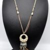 Sautoir-Collier-Pendentif-Cercle-Ethnique-Ailes-dAnge-Metal-et-Plumes-Beige