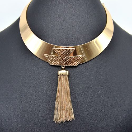 Collier-Torque-Motif-Triangles-Pendentif-Pompon-Chaines-Metal-Dore