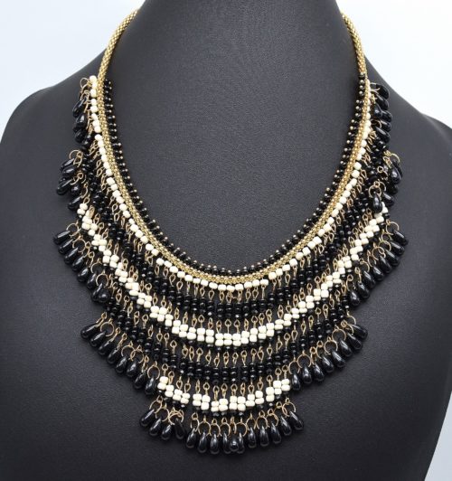 Collier-Plastron-Oriental-Cascade-de-Perles-NoirBeige