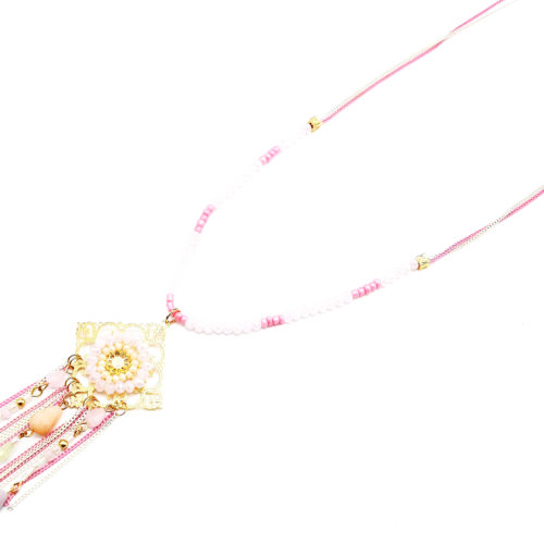 Sautoir-Collier-Pendentif-Losange-Cisele-avec-Perles-et-Chaines-Roses