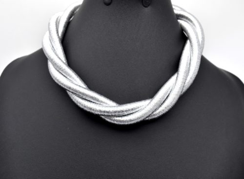 Collier-Statement-Triple-Cordon-Tresse-Fils-Brillants-Argente