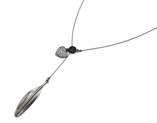 Sautoir-Collier-Fine-Chaine-Metal-Pendentif-Coeur-Strass-et-Plume-Ethnique-Gris