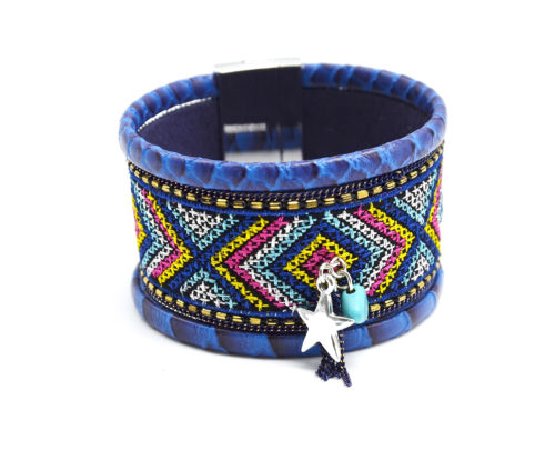 Bracelet-Manchette-Simili-Cuir-Ecailles-Fils-Motif-Azteque-et-Charms-Etoile-Pierre