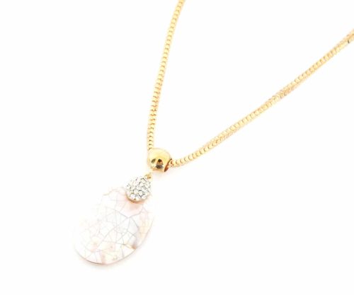 Collier-Pendentif-Ovale-Nacre-et-Strass-Dore