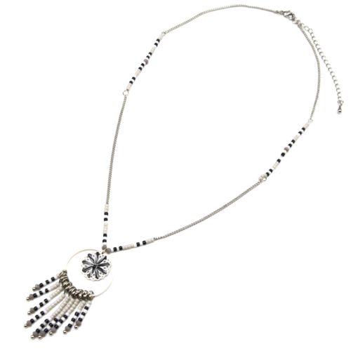 Collier-Fine-Chaine-Acier-Argente-Pendentif-Rosace-Ajouree-et-Perles-Rocaille-Noir