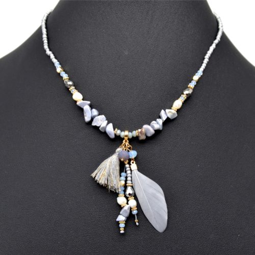 Collier-Perles-de-Rocaille-Pierres-avec-Pendentif-Pompon-et-Plume-Ethnique-Gris