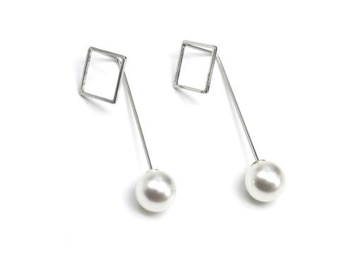 Boucles-dOreilles-Traversantes-Losange-Ouvert-et-Tige-Metal-Argente-avec-Perle-Blanche