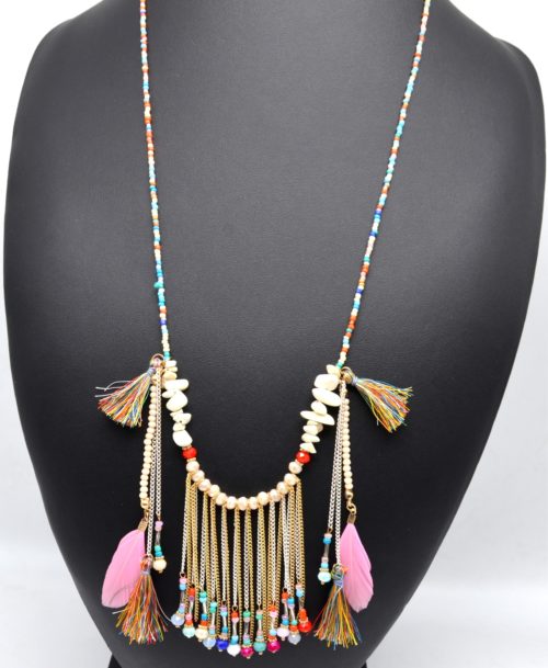 Sautoir-Collier-Perles-Rocaille-avec-Pendentif-Chaines-Pompons-et-Plumes-Multicolore