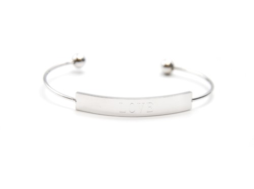 Bracelet-Jonc-Ouvert-Acier-Argente-avec-Rectangle-Message-Love