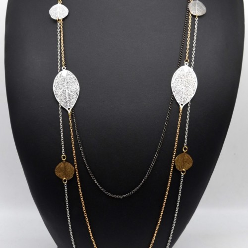 Pendant-Necklace-Multi-chains-et-charms-Sheets-Ciselees-Metal-tricolor