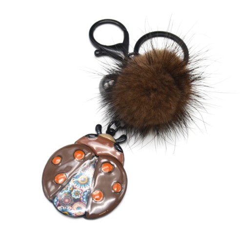 Porte-Cles-Bijou-de-Sac-Coccinelle-Metal-Peint-Marron-avec-Pompon