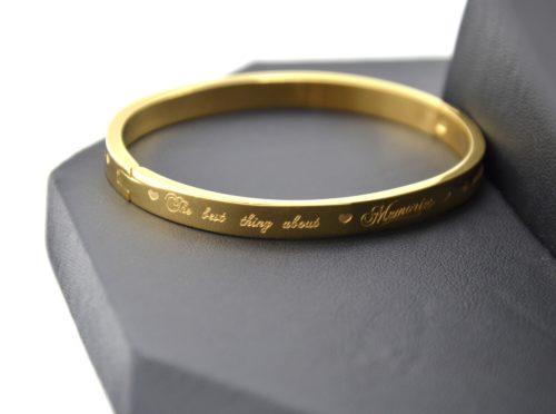 Bracelet-Jonc-Moyen-Acier-Dore-avec-Message-The-best-thing-about-Memories-is-making-them