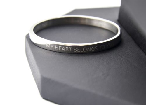 Bracelet-Jonc-Moyen-Acier-Argente-avec-Message-My-Heart-Belongs-To-You