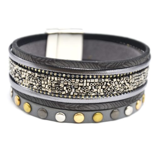 Bracelet-Manchette-Multi-Rangs-Simili-Cuir-Gris-avec-Perles-Rocaille-et-Gros-Clous-Tricolore