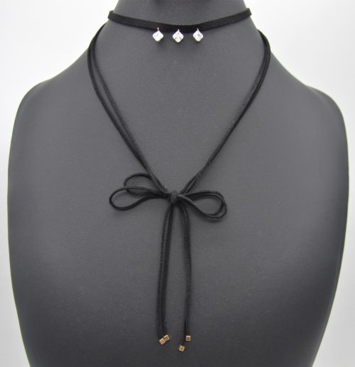 Collier-Choker-Ras-du-Cou-Cordons-Feutrine-Noir-Pendentif-Pierres-Zirconium-et-Noeud