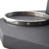 Bracelet-Jonc-Moyen-Acier-Argente-avec-Motif-Arbre-de-Vie