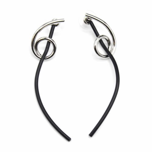 Boucles-dOreilles-Boucle-et-Barre-Metal-Argente-Noir