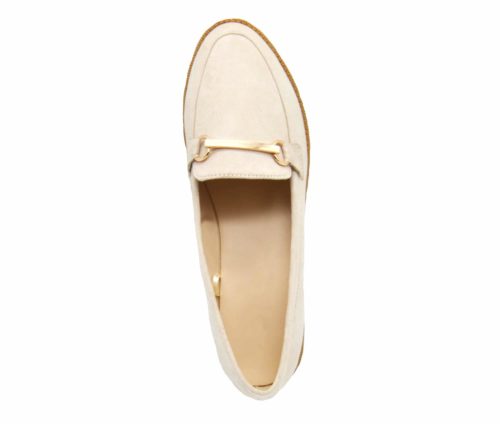 Mocassins-Slippers-Effet-Daim-Beige-avec-Barre-Metal-Dore-et-Petit-Talon