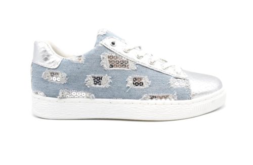 Baskets-Tennis-Sneakers-Toile-Effet-Jean-Denim-Clair-avec-Motif-Destroy-Sequins-et-Bouts-Ecailles-Argente