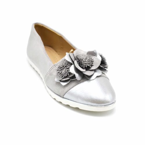 Moccasins-Slippers-effect-suede-grey-with-Multi-Fleurs-end-Satine-and-sole-white