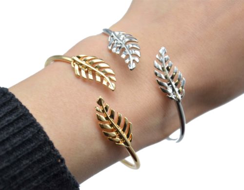 Bracelet-Jonc-Ouvert-avec-Double-Feuilles-Ajourees-et-Ressort-Metal