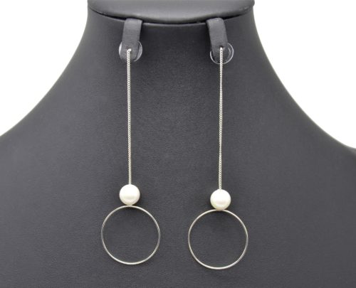 Boucles-dOreilles-Pendantes-Fine-Chaine-avec-Perle-Ecru-et-Cercle-Ouvert-Metal-Argente