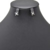 Boucles-dOreilles-Fleur-Ajouree-4-Petales-Acier-Argente