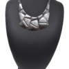 Collier-Plastron-Statement-Pendentif-Multi-Plaques-Metal-Raye-Gris