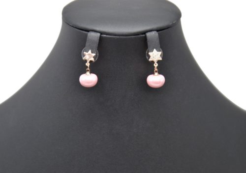 Boucles-dOreilles-Pendantes-Etoile-Strass-et-Metal-Or-Rose-avec-Perle-Nacree-Rose