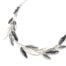 Collier-Plastron-Pendentif-Multi-Feuilles-Email-Noir-et-Metal-Relief-Argente-Blanc