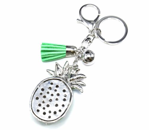 Porte-Cles-Bijou-de-Sac-Ananas-Vert-avec-Boule-Metal-Argente-et-Pompon