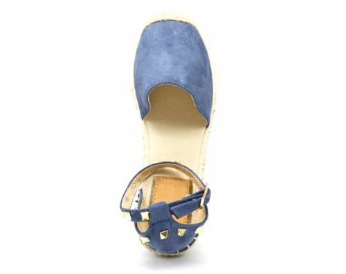 Espadrilles-Effet-Daim-Bleu-avec-Bride-Cheville-Clous-Pyramide-Metal-Dore-et-Semelle-Paille