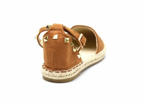 Espadrilles-Effet-Daim-Camel-avec-Bride-Cheville-Clous-Pyramide-Metal-Dore-et-Semelle-Paille