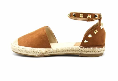 Espadrilles-Effet-Daim-Camel-avec-Bride-Cheville-Clous-Pyramide-Metal-Dore-et-Semelle-Paille