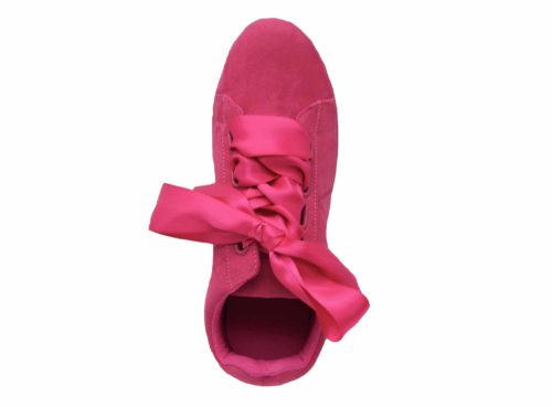 Baskets-Tennis-Sneakers-Effet-Daim-Fuchsia-avec-Surpiqures-Ruban-Satin-et-Semelle-Unie