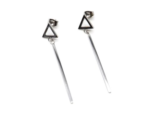 Boucles-dOreilles-Pendantes-Triangle-et-Barre-Acier-Argente